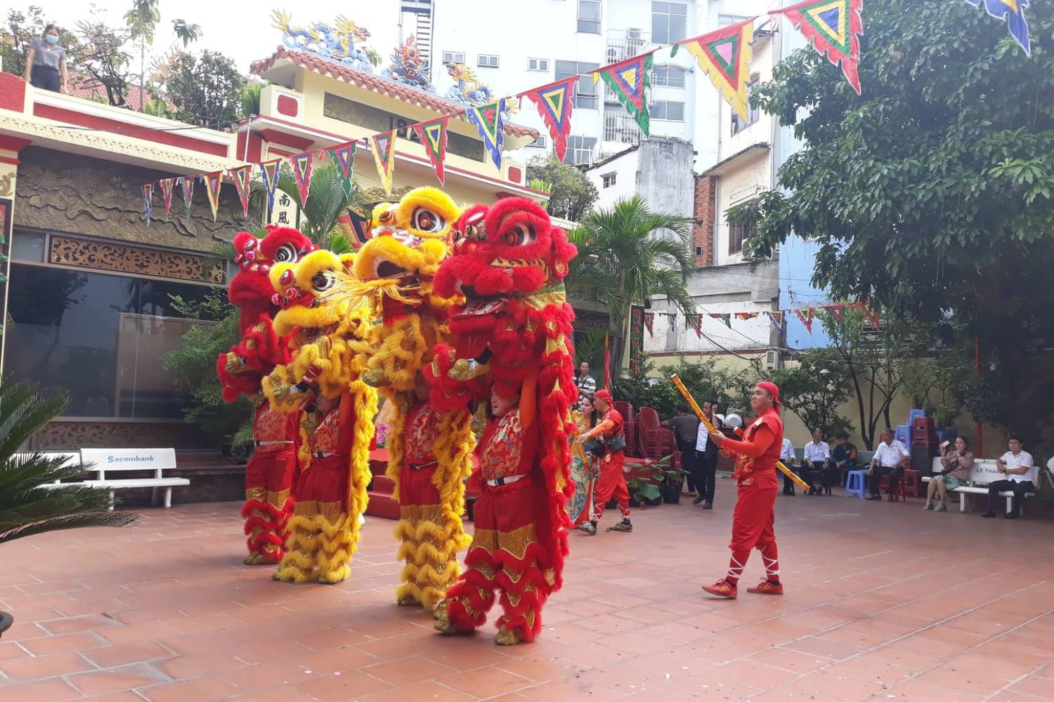 Khám Phá Các Lễ Hội Đa Dạng và Độc Đáo Ở TPHCM 10 Các hoạt động văn hóa nghệ thuật tại lễ giỗ Đức Thánh Trần Hưng Đạo