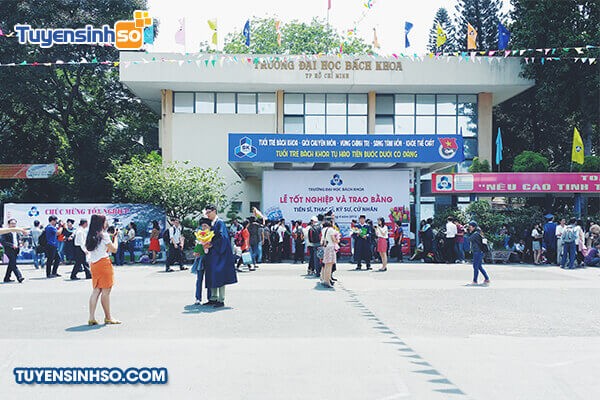 Toàn cảnh một góc khuôn viên Đại học Bách khoa TP.HCM