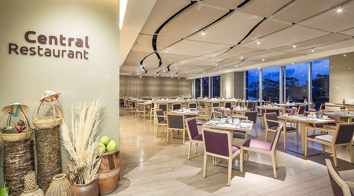 Không gian ấm cúng và sang trọng tại Nhà hàng Central