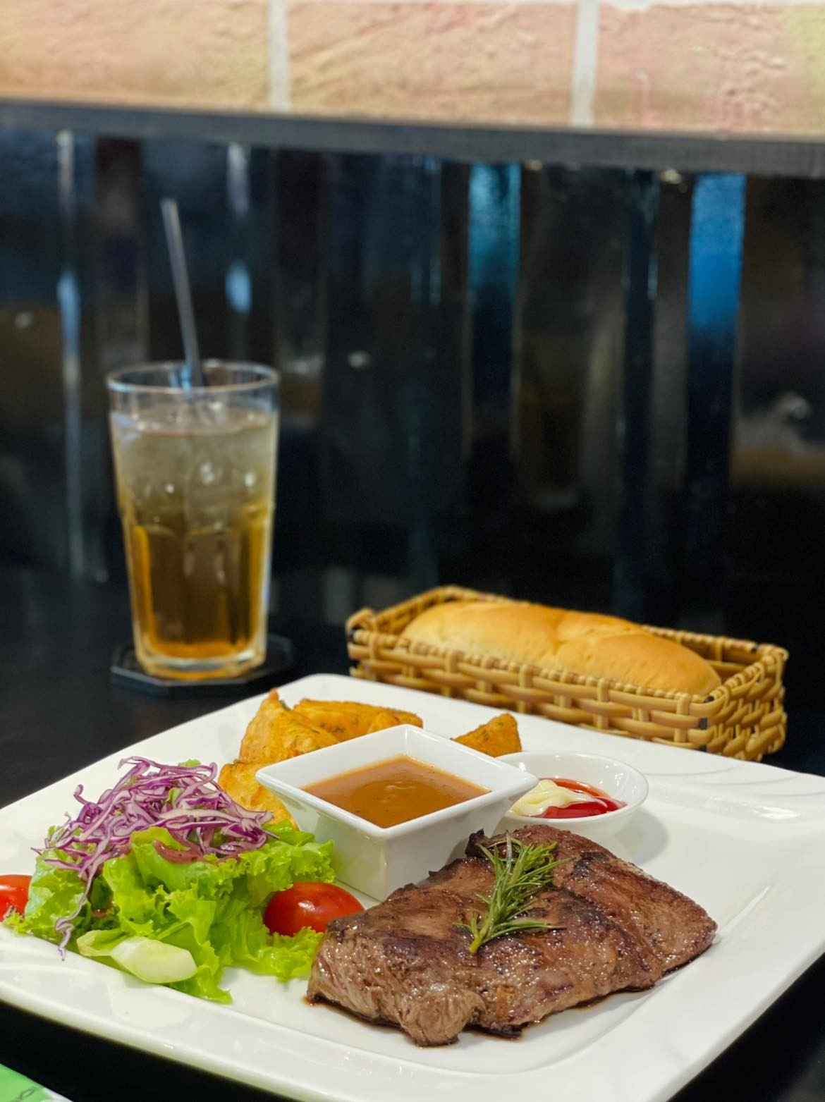 Khám phá 16 Quán Beefsteak Ngon Sài Gòn "Đáng Đồng Tiền Bát Gạo" 22 Thực đơn steak đa dạng từ bò đến cừu tại Thế Giới Steak